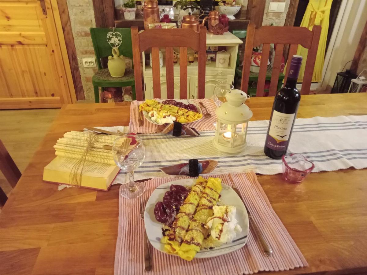 Gračac Apartment Ada Bed & Breakfast מראה חיצוני תמונה