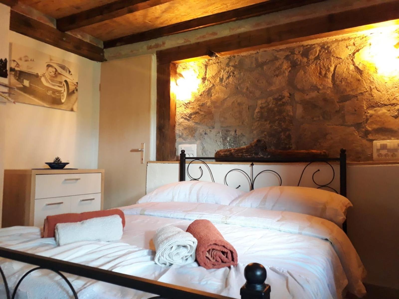 Gračac Apartment Ada Bed & Breakfast חדר תמונה