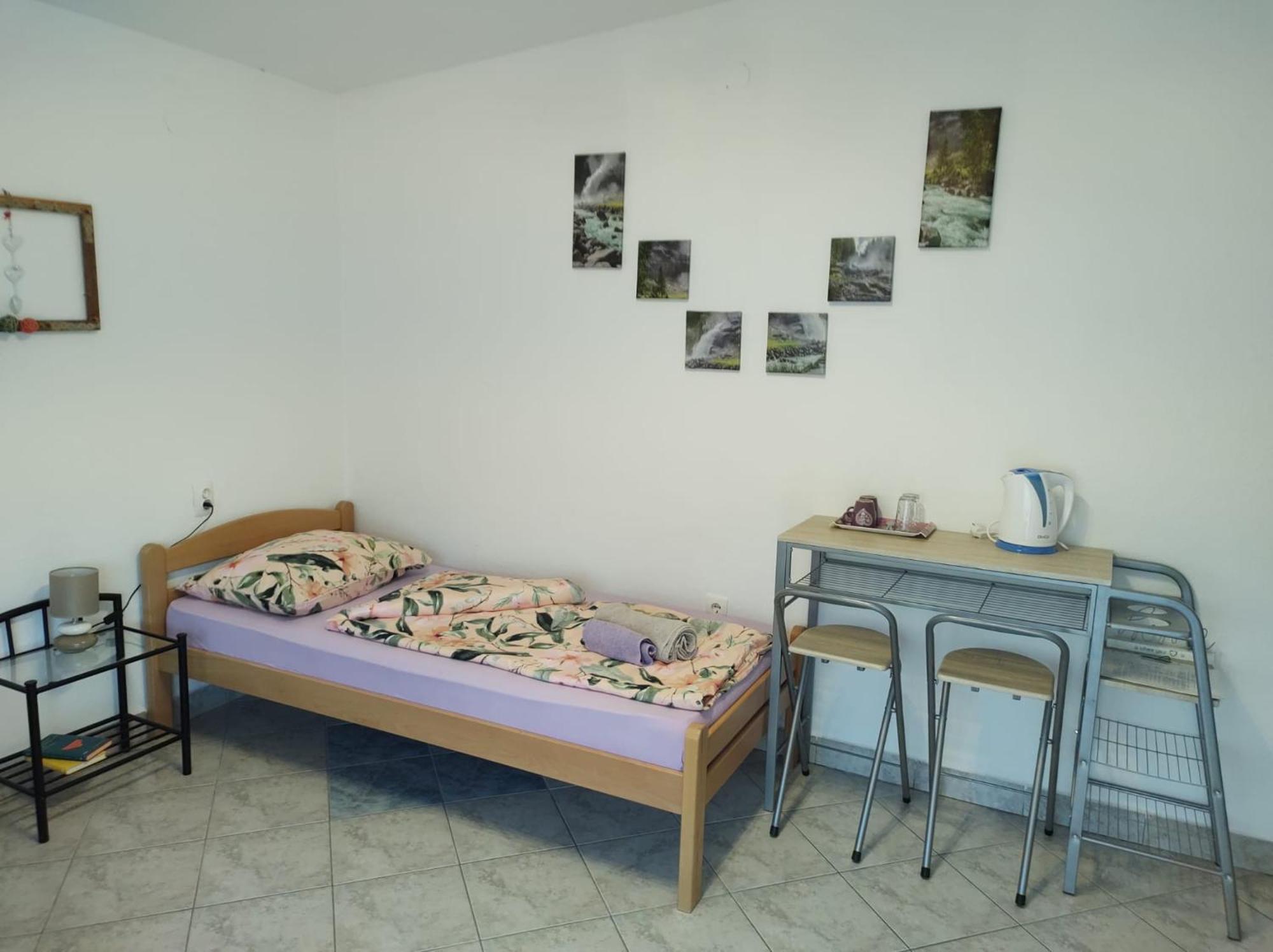 Gračac Apartment Ada Bed & Breakfast חדר תמונה