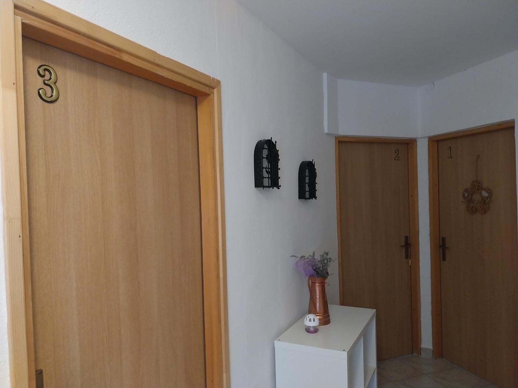 Gračac Apartment Ada Bed & Breakfast חדר תמונה